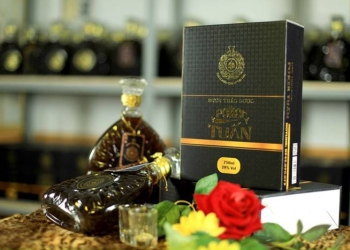 Mua rượu nếp cái hoa vàng ở Quận 5