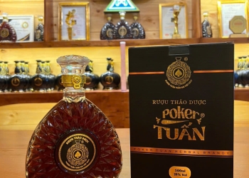 Rượu Thảo Dược Tại Tân Phú: Tăng Cường Sức Đề Kháng, Bồi Bổ Cơ Thể